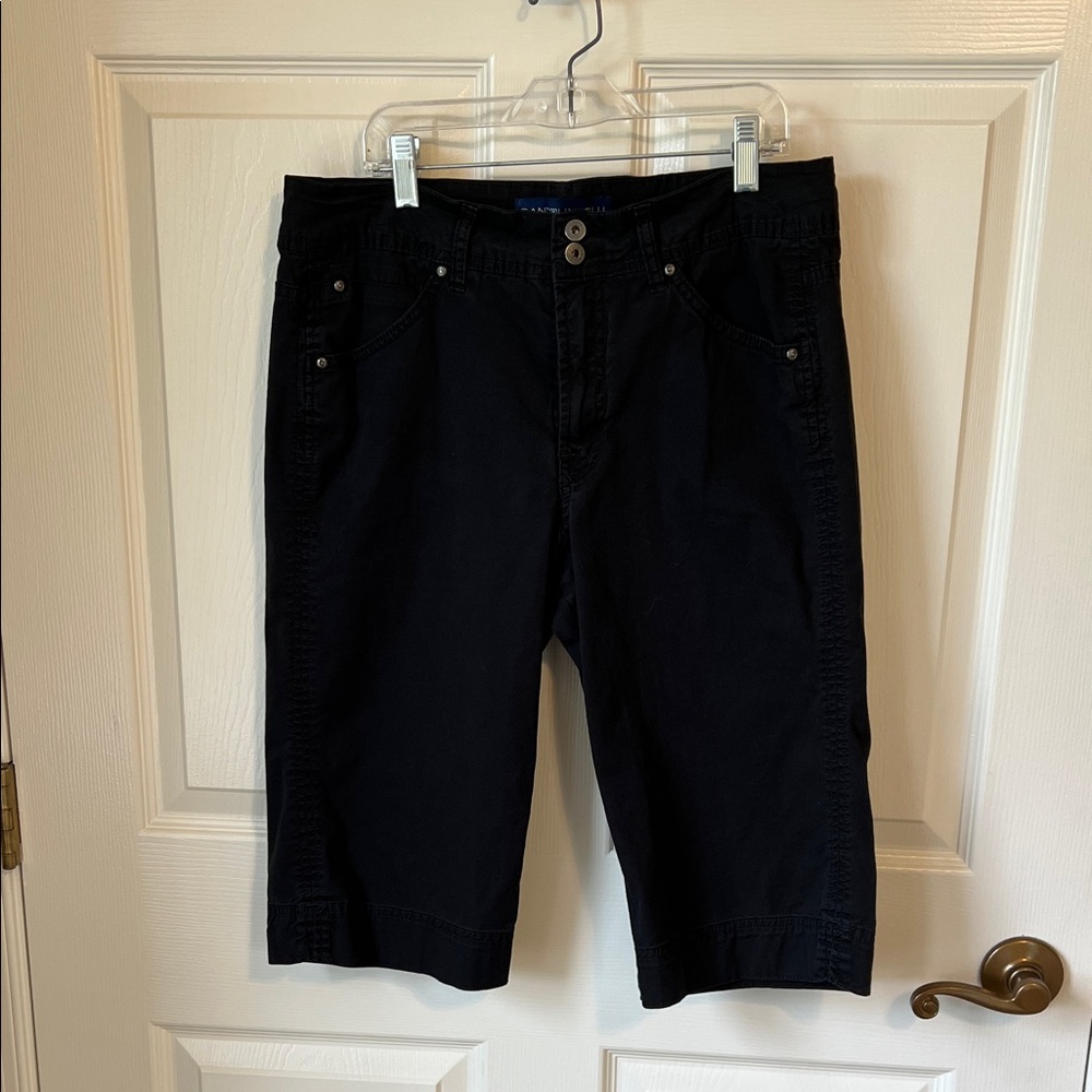 Bandolinoblu Women’s Black Capris